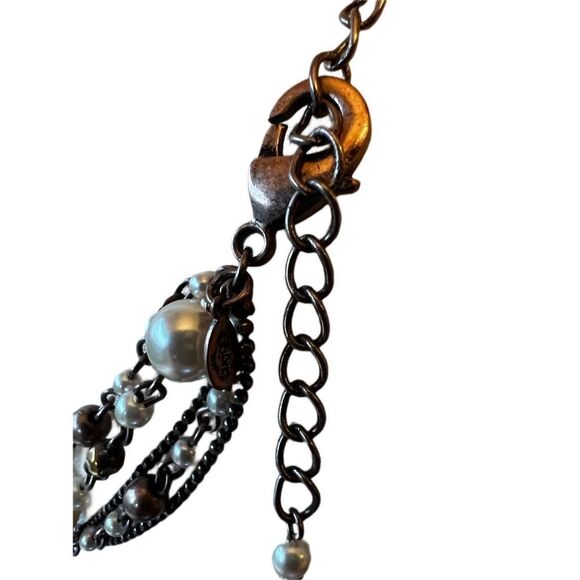 Multilayer copper tones Faux pearl collar necklace and dangle earrings - Picture 6 of 7